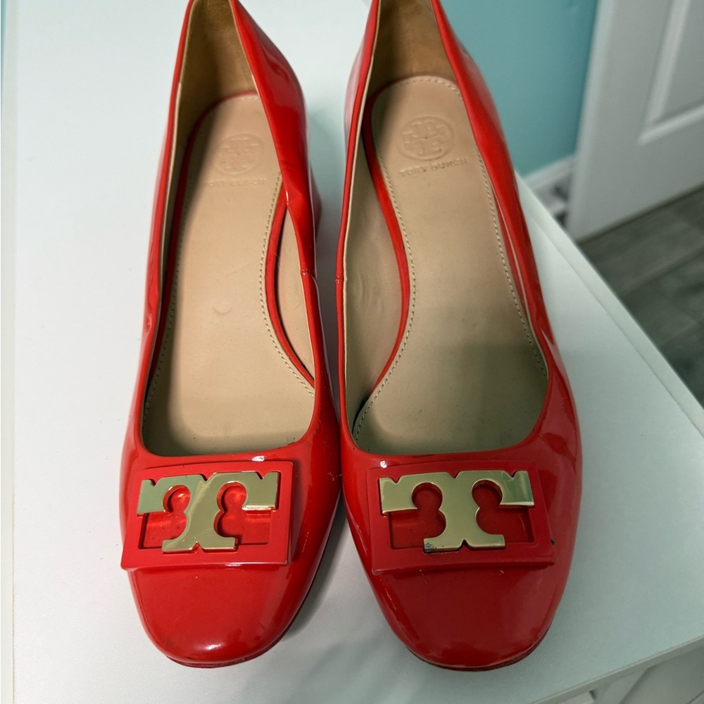Tory Burch Red / Orange Flats